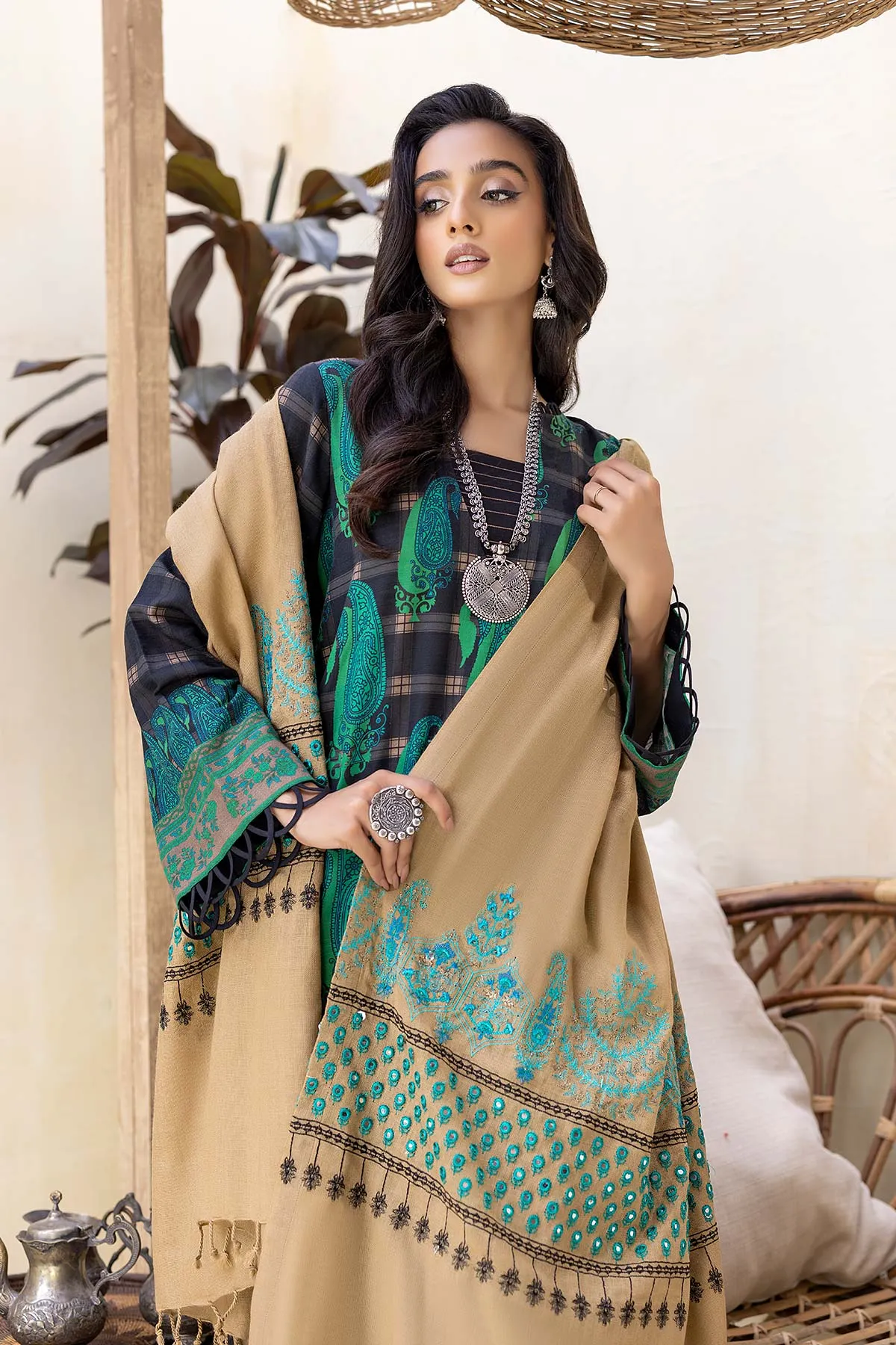 3-Pc Unstitched Khaddar With Embroidered Pashmina Shawl CKD22-07