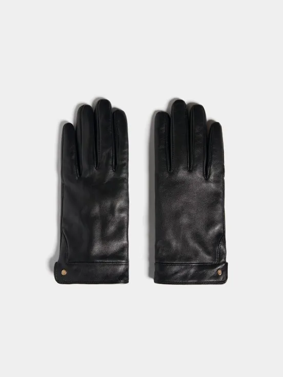 Leather gloves